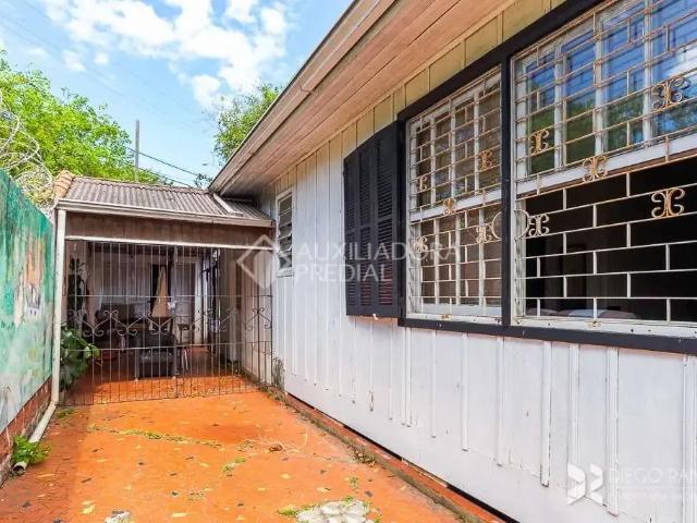 Casa / Sobrado em Condomínio para Venda em Porto Alegre/RS Cristo Redentor 3 Quartos