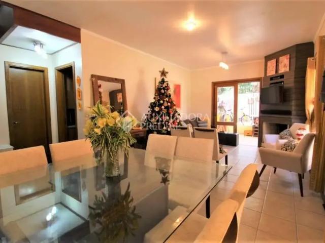 Casa / Sobrado em Condomínio para Venda em Porto Alegre/RS Espírito Santo 3 Quartos