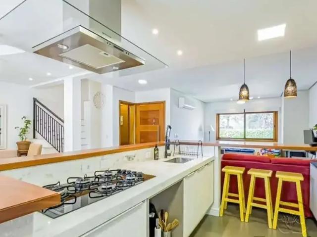 Casa / Sobrado em Condomínio para Venda em Porto Alegre/RS Espírito Santo 3 Quartos