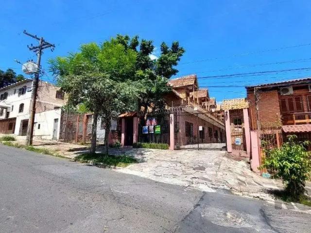 Casa / Sobrado em Condomínio para Venda em Porto Alegre/RS Glória 3 Quartos