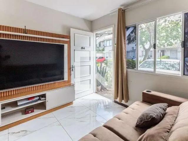 Casa / Sobrado em Condomínio para Venda em Porto Alegre/RS Humaitá 3 Quartos