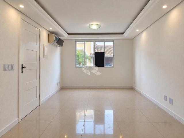 Casa / Sobrado em Condomínio para Venda em Porto Alegre/RS Humaitá 3 Quartos