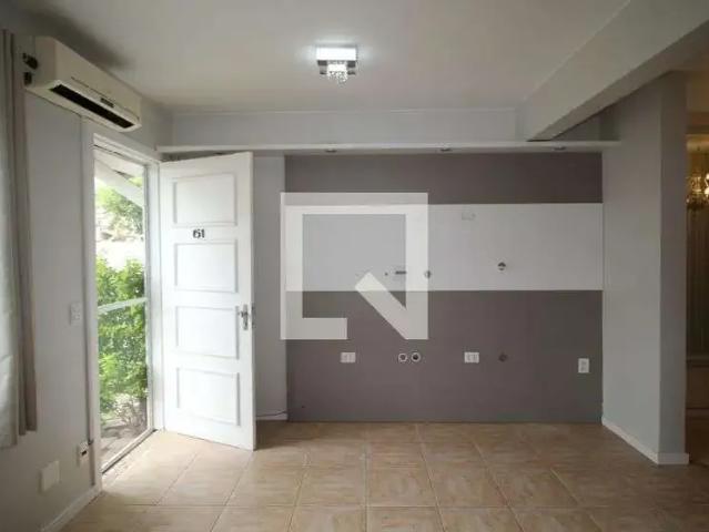 Casa / Sobrado em Condomínio para Venda em Porto Alegre/RS Humaitá 3 Quartos