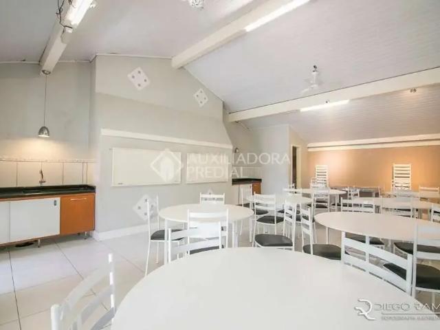 Casa / Sobrado em Condomínio para Venda em Porto Alegre/RS Humaitá 2 Quartos