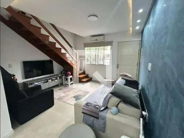 Casa / Sobrado em Condomínio para Venda em Porto Alegre/RS Humaitá 2 Quartos