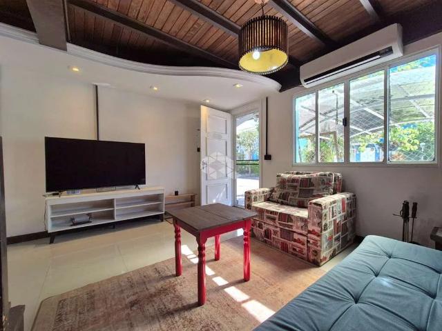 Casa / Sobrado em Condomínio para Venda em Porto Alegre/RS Humaitá 2 Quartos