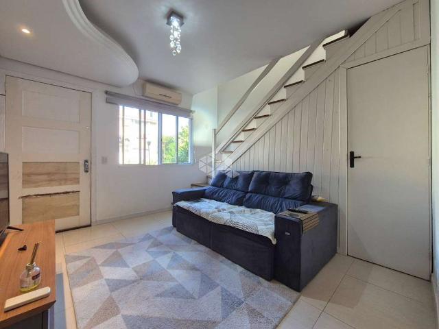 Casa / Sobrado em Condomínio para Venda em Porto Alegre/RS Humaitá 2 Quartos