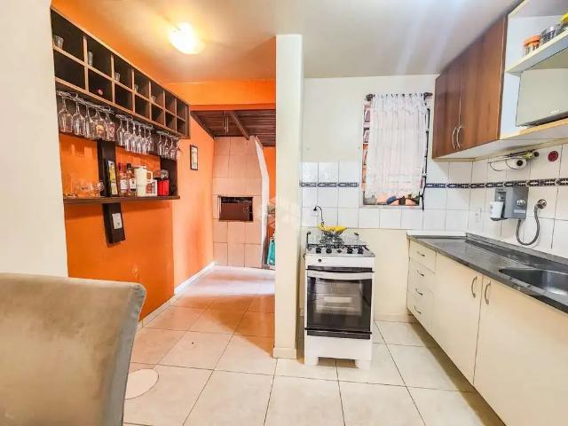 Casa / Sobrado em Condomínio para Venda em Porto Alegre/RS Humaitá 4 Quartos