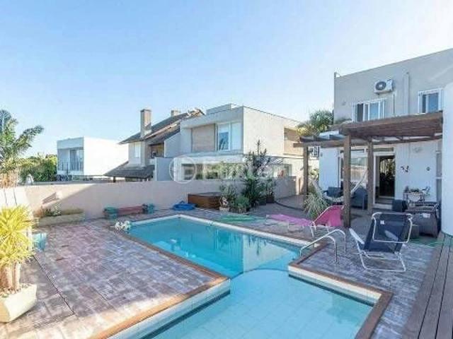 Casa / Sobrado em Condomínio para Venda em Porto Alegre/RS Hípica 4 Quartos