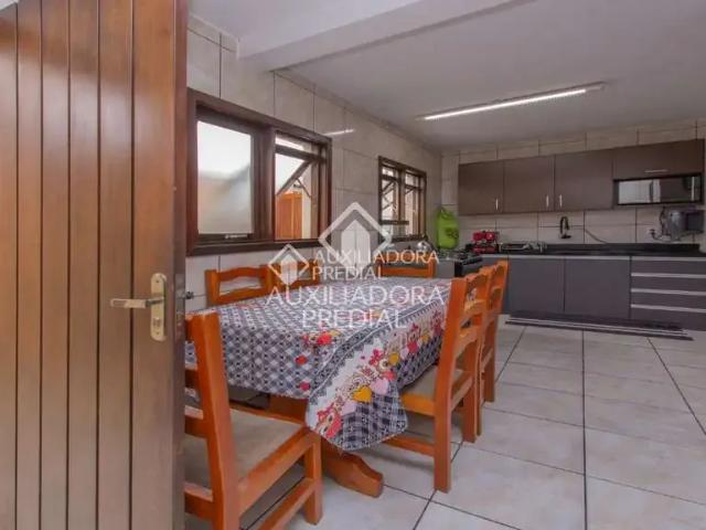 Casa / Sobrado em Condomínio para Venda em Porto Alegre/RS Hípica 3 Quartos
