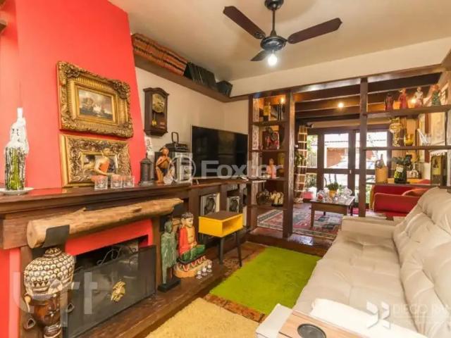 Casa / Sobrado em Condomínio para Venda em Porto Alegre/RS Ipanema 3 Quartos