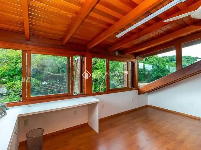 Casa / Sobrado em Condomínio para Venda em Porto Alegre/RS Ipanema 3 Quartos