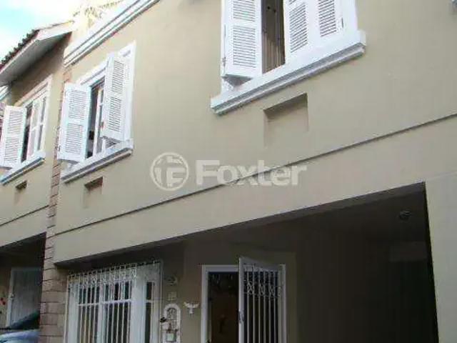 Casa / Sobrado em Condomínio para Venda em Porto Alegre/RS Ipanema 3 Quartos