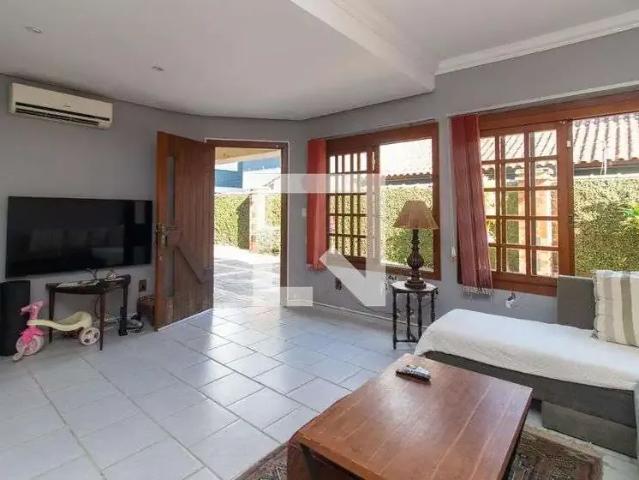 Casa / Sobrado em Condomínio para Venda em Porto Alegre/RS Ipanema 3 Quartos