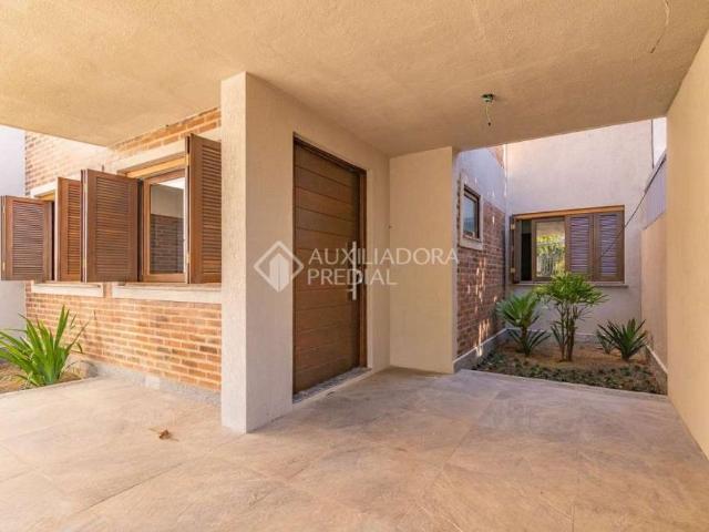 Casa / Sobrado em Condomínio para Venda em Porto Alegre/RS Ipanema 3 Quartos