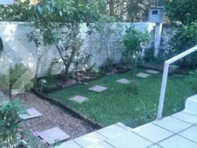 Casa / Sobrado em Condomínio para Venda em Porto Alegre/RS Jardim Botânico 2 Quartos