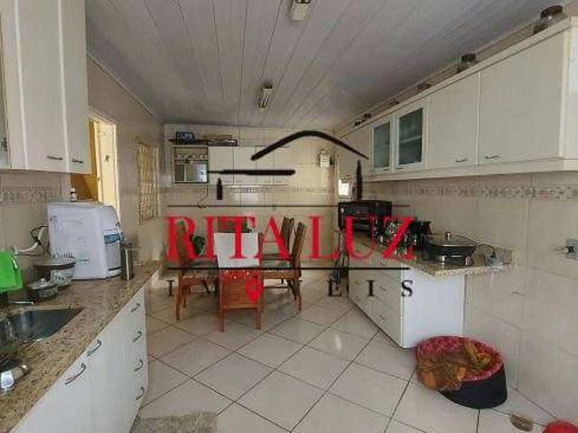 Casa / Sobrado em Condomínio para Venda em Porto Alegre/RS Jardim Botânico 3 Quartos