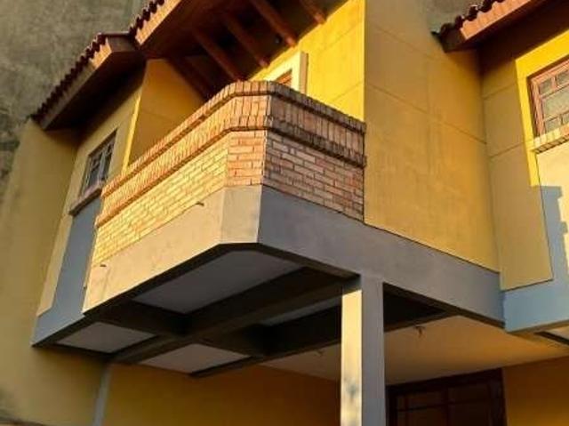 Casa / Sobrado em Condomínio para Venda em Porto Alegre/RS Jardim Isabel 3 Quartos