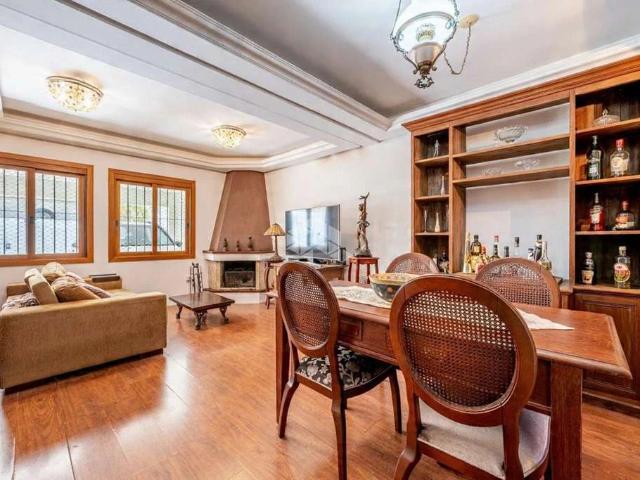 Casa / Sobrado em Condomínio para Venda em Porto Alegre/RS Jardim Isabel 3 Quartos