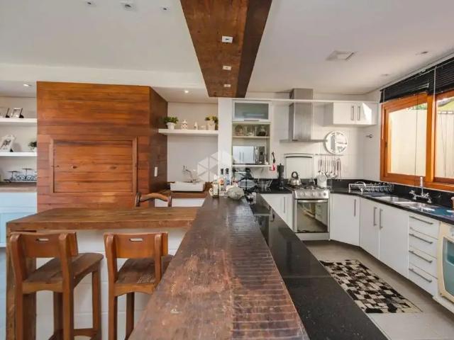 Casa / Sobrado em Condomínio para Venda em Porto Alegre/RS Jardim Isabel 4 Quartos