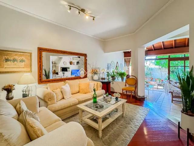 Casa / Sobrado em Condomínio para Venda em Porto Alegre/RS Jardim Sabará 3 Quartos