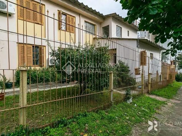 Casa / Sobrado em Condomínio para Venda em Porto Alegre/RS Passo da Areia 3 Quartos