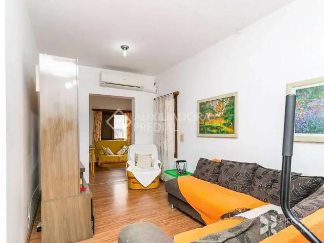 Casa / Sobrado em Condomínio para Venda em Porto Alegre/RS Passo da Areia 3 Quartos
