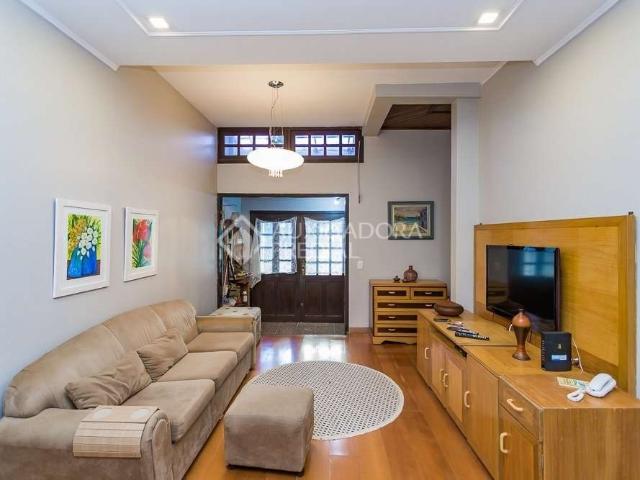 Casa / Sobrado em Condomínio para Venda em Porto Alegre/RS Passo da Areia 3 Quartos