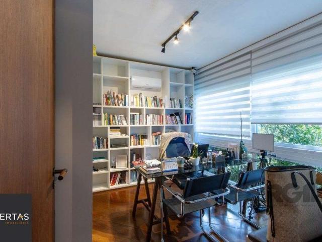 Casa / Sobrado em Condomínio para Venda em Porto Alegre/RS Pedra Redonda 3 Quartos