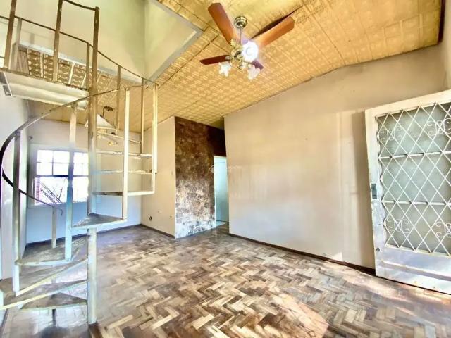 Casa / Sobrado em Condomínio para Venda em Porto Alegre/RS Petrópolis 3 Quartos