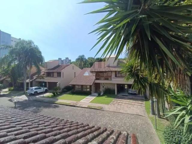 Casa / Sobrado em Condomínio para Venda em Porto Alegre/RS Petrópolis 7 Quartos