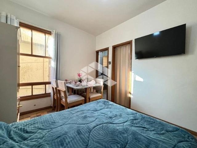 Casa / Sobrado em Condomínio para Venda em Porto Alegre/RS Praia de Belas 1 Quartos