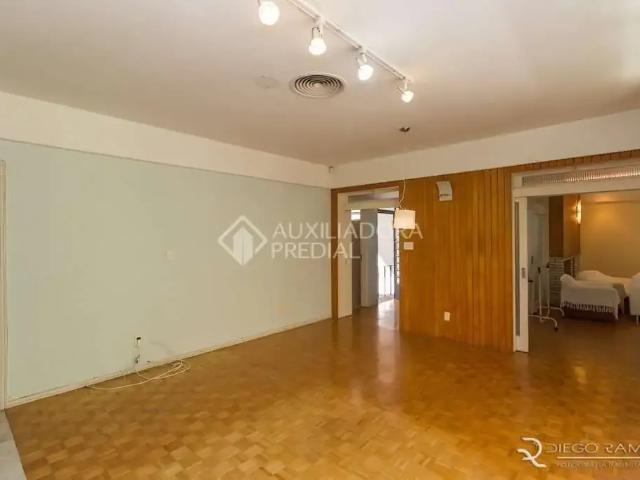 Casa / Sobrado em Condomínio para Venda em Porto Alegre/RS Rio Branco 3 Quartos