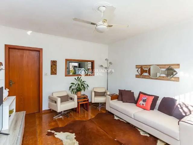 Casa / Sobrado em Condomínio para Venda em Porto Alegre/RS São Sebastião 3 Quartos