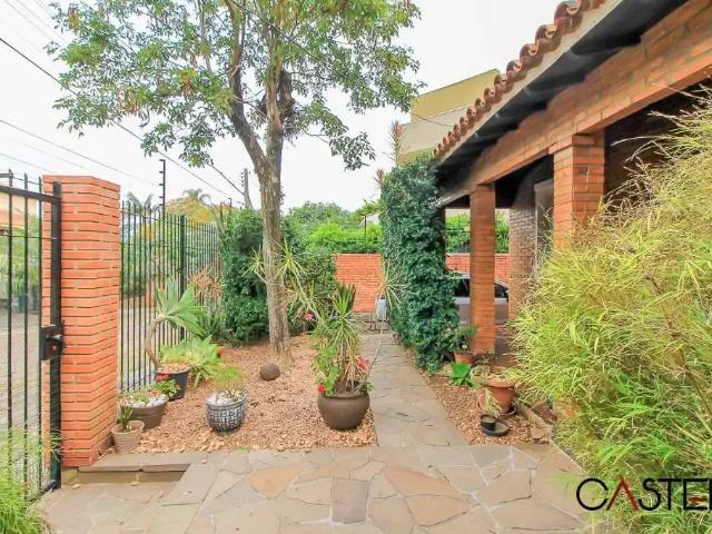 Casa / Sobrado em Condomínio para Venda em Porto Alegre/RS Santo Antônio 4 Quartos