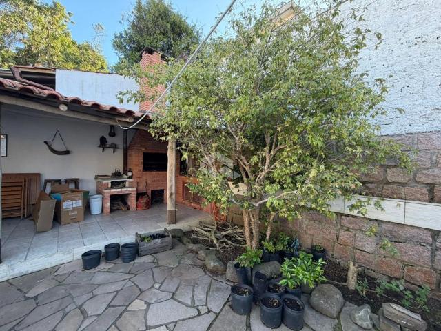 Casa / Sobrado em Condomínio para Venda em Porto Alegre/RS Santo Antônio 4 Quartos