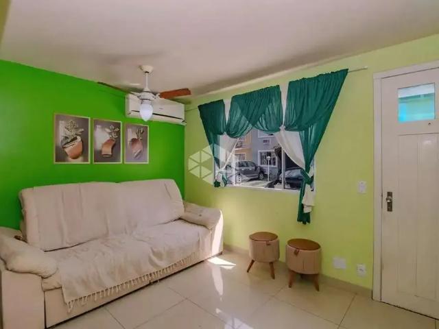 Casa / Sobrado em Condomínio para Venda em Porto Alegre/RS Sarandi 3 Quartos