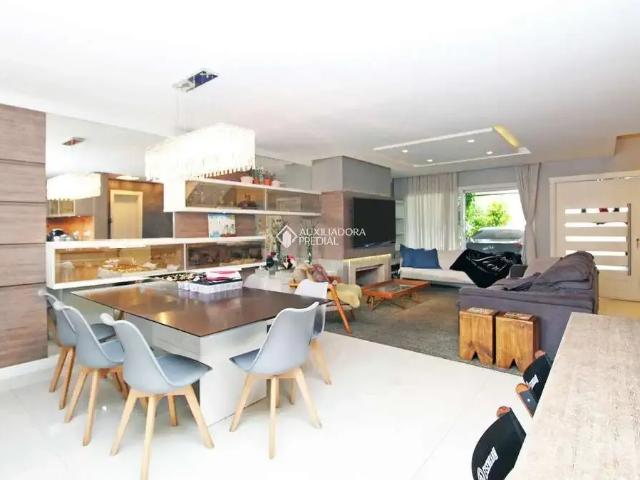 Casa / Sobrado em Condomínio para Venda em Porto Alegre/RS Sarandi 3 Quartos