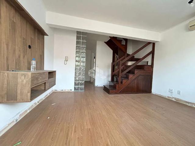 Casa / Sobrado em Condomínio para Venda em Porto Alegre/RS Sarandi 2 Quartos
