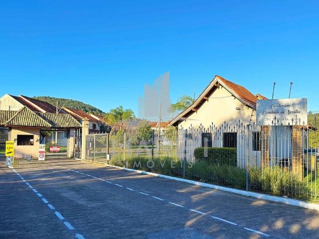 Casa / Sobrado em Condomínio para Venda em Porto Alegre/RS Serraria 3 Quartos