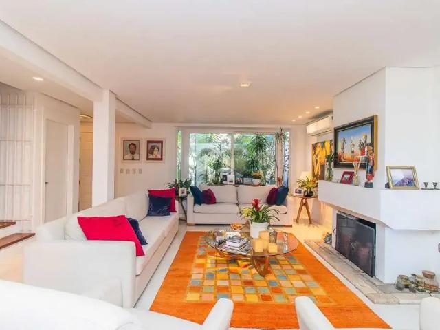 Casa / Sobrado em Condomínio para Venda em Porto Alegre/RS Três Figueiras 3 Quartos