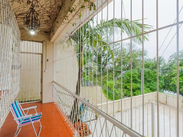 Casa / Sobrado em Condomínio para Venda em Porto Alegre/RS Três Figueiras 4 Quartos