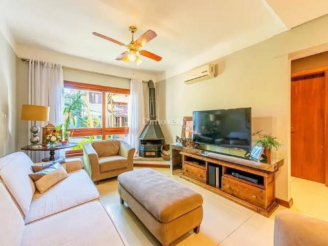 Casa / Sobrado em Condomínio para Venda em Porto Alegre/RS Tristeza 3 Quartos