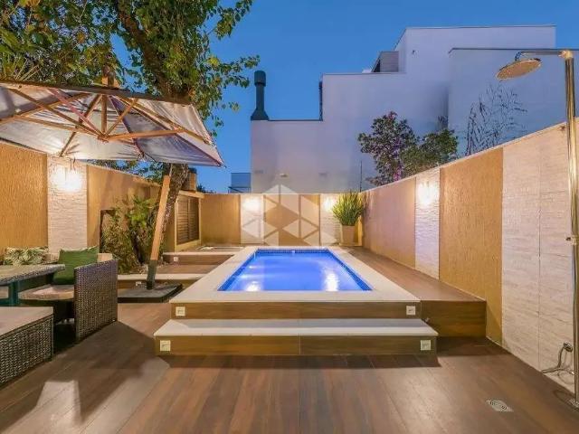 Casa / Sobrado em Condomínio para Venda em Porto Alegre/RS Vila Assunção 4 Quartos