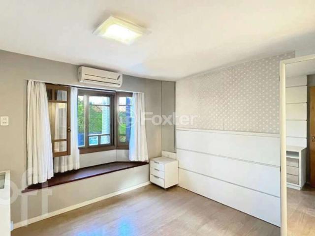Casa / Sobrado em Condomínio para Venda em Porto Alegre/RS Vila Assunção 4 Quartos