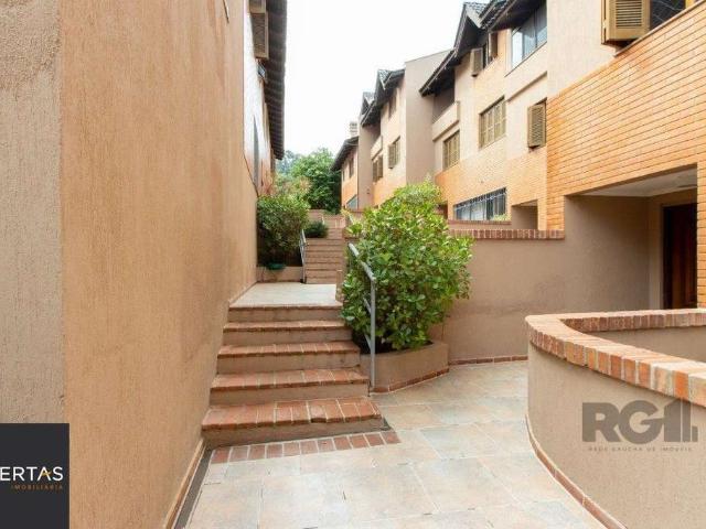 Casa / Sobrado em Condomínio para Venda em Porto Alegre/RS Vila Assunção 4 Quartos
