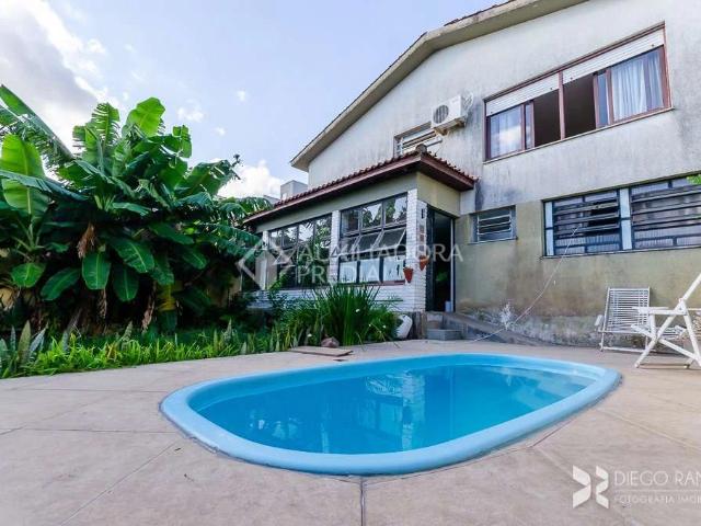 Casa / Sobrado em Condomínio para Venda em Porto Alegre/RS Vila Assunção 3 Quartos