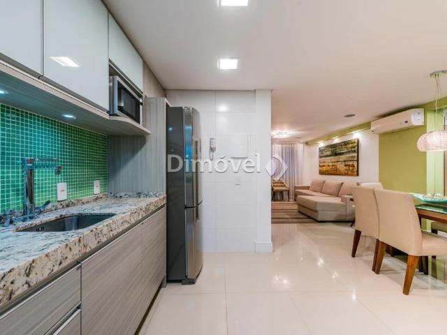 Casa / Sobrado em Condomínio para Venda em Porto Alegre/RS Vila Assunção 3 Quartos