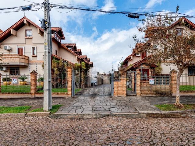 Casa / Sobrado em Condomínio para Venda em Porto Alegre/RS Vila Assunção 3 Quartos