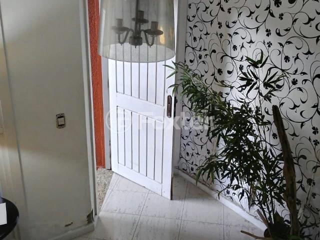 Casa / Sobrado em Condomínio para Venda em Porto Alegre/RS Vila Assunção 3 Quartos